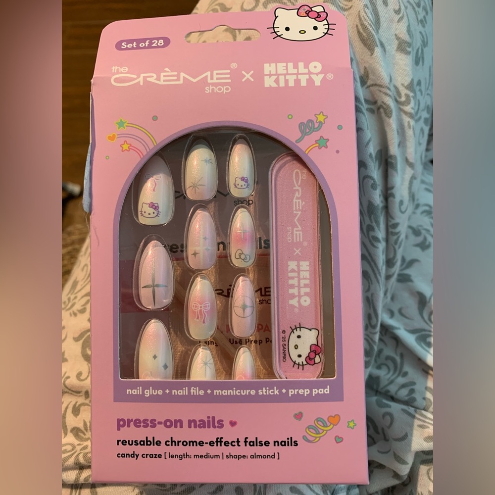 Hello kitty press on nails kit